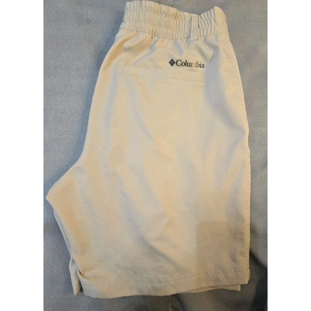 Columbia Mens Hiking Shorts 32x8 Tan Cargo‎ Pockets Outdoor Travel Camping Gorp